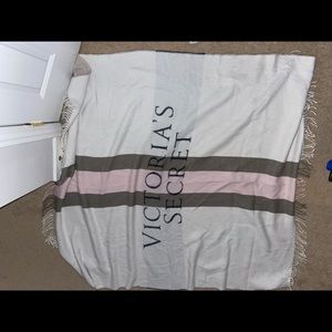 Victoria’s Secret Throw
